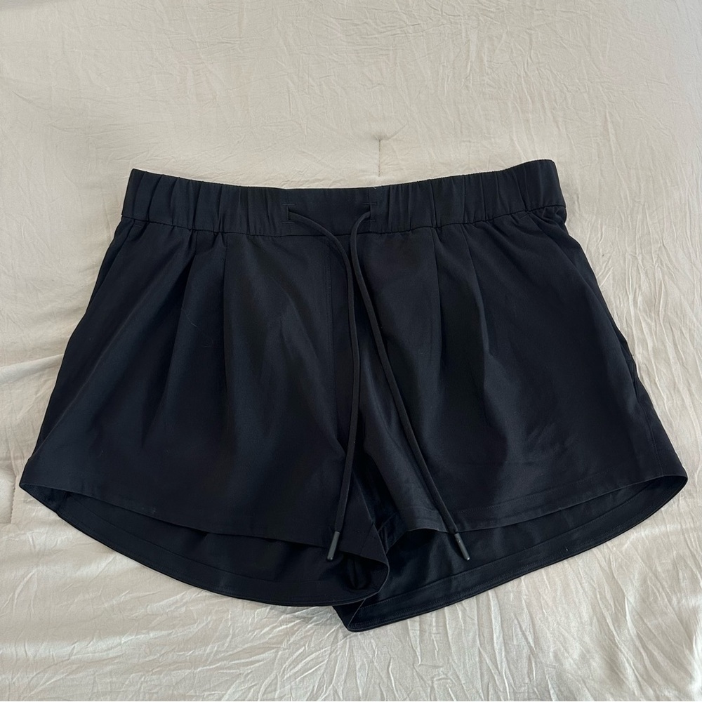 Lululemon SHORT 3”